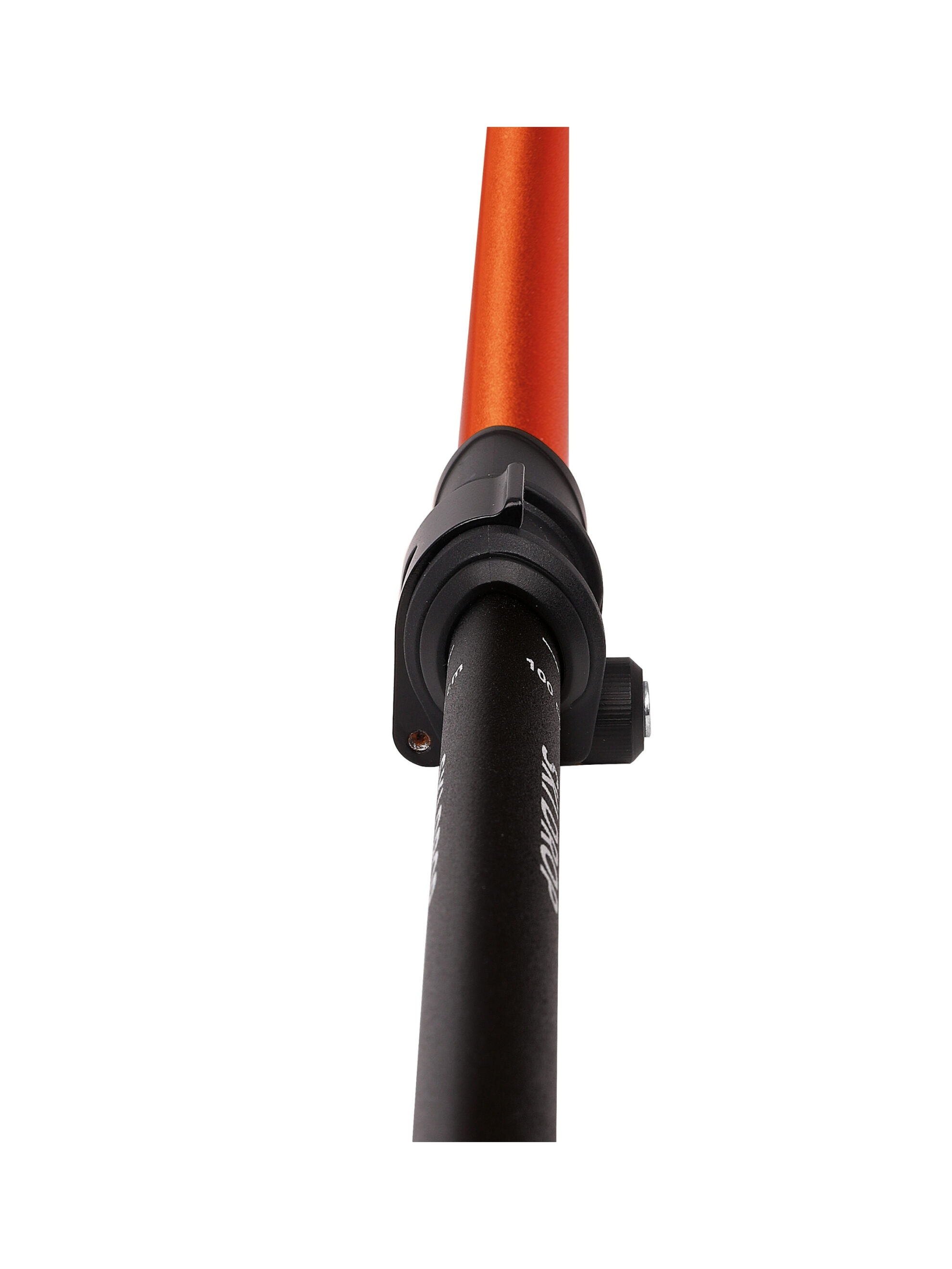 CAMP Ski Drop baton, damla profili ve asimetrik kar paletiyle dağ kayağında sınırları aşar. Doğada Yaşam Okulu güvencesiyle hemen inceleyin!